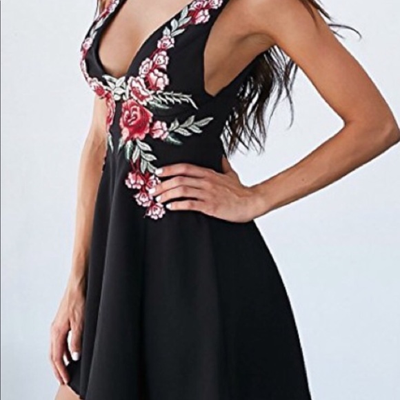 Boho Floral Mini Dress - Picture 3 of 4